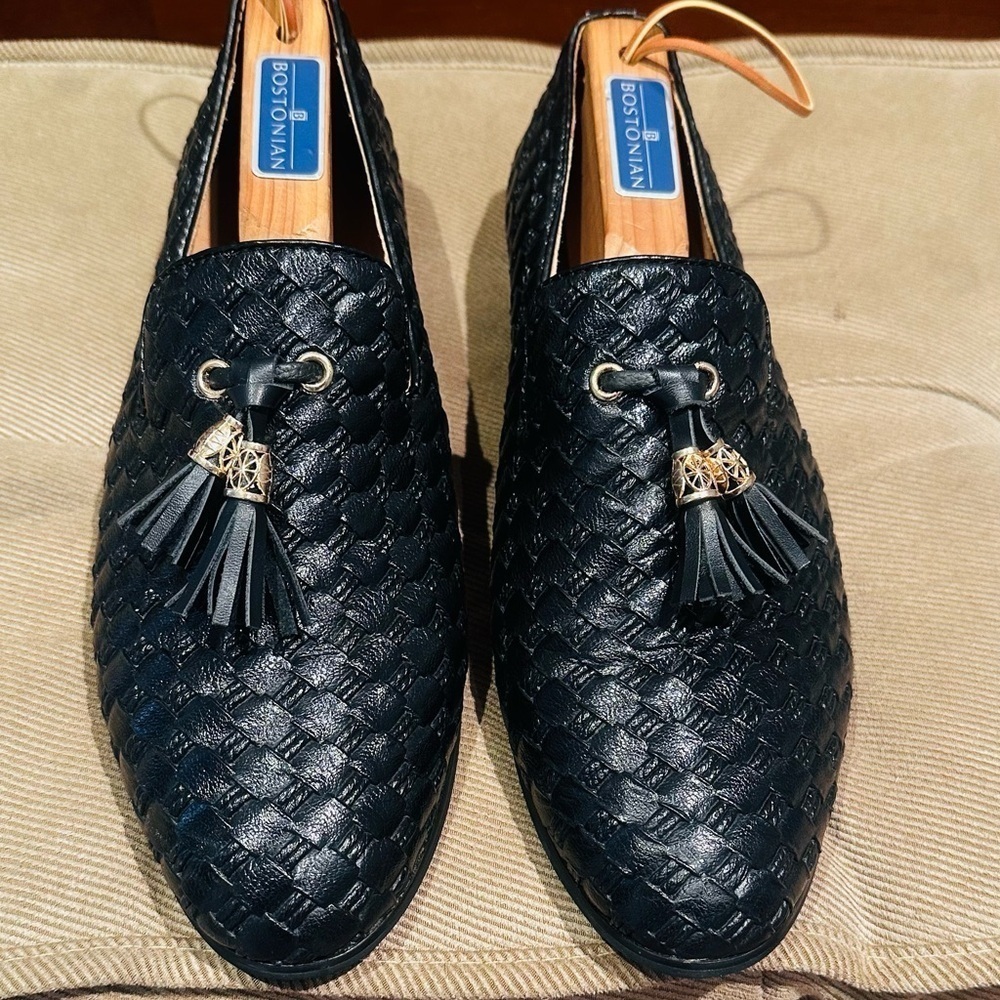 JITAI Black Gold Medal Tassel Loafers. - Picture 6 of 9